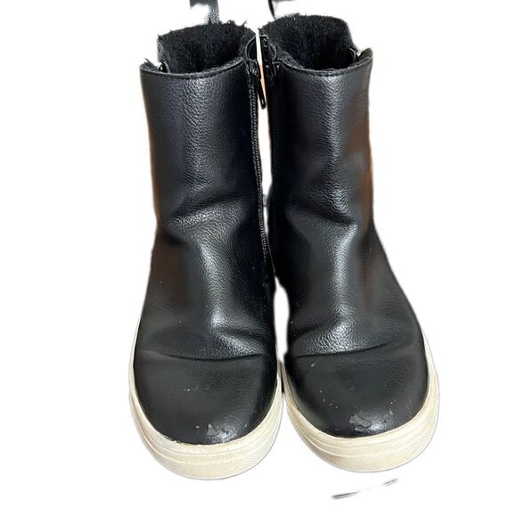 Cat and Jack big girls size 3, zip up winter boots - Picture 1 of 6